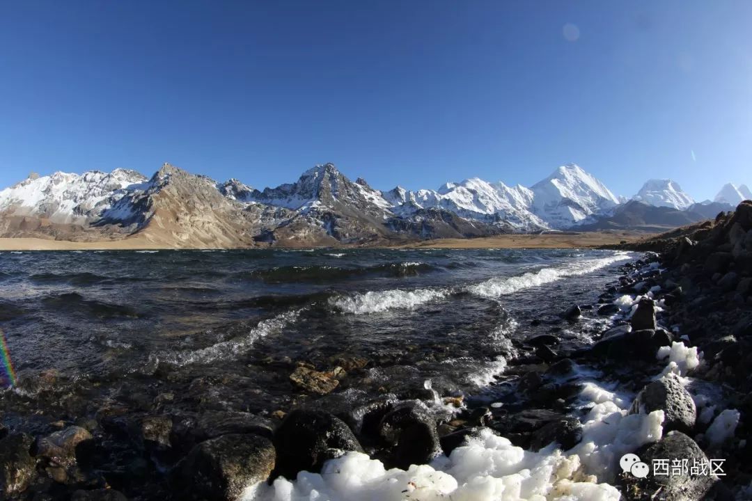 九游正版游戏下载包含田径夜战:天山天虎队大胜泰山霹雳队,临门一脚致胜宿敌对话再升级的词条