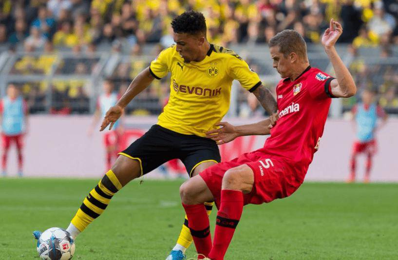 九游游戏下载中心今夜体能课后；尼斯外线爆发备战德国杯；震撼外界；年轻球员得到机会的简单介绍